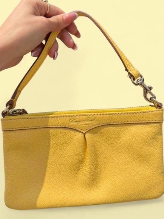 Dooney & Bourke Handbags - Dooney & Bourke Purse